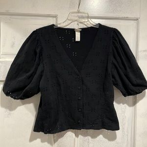 H&M eyelet puff sleeve blouse